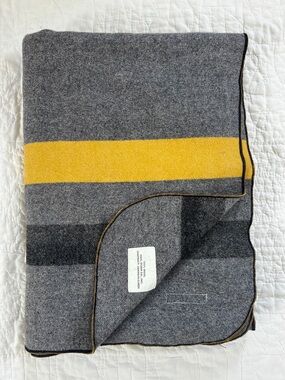 Paul Dubin USMA West Point Wool Blanket Military Academy Yellow Stripe 64 x 90